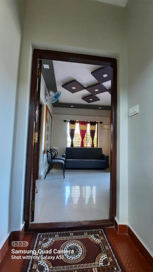 Varam Homestay Madikeri Eksteriør bilde